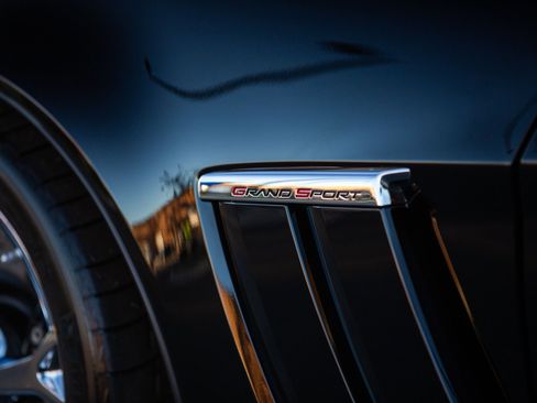 Used 2010 Chevrolet Corvette Grand Sport w/ Preferred Equipment Group image 8