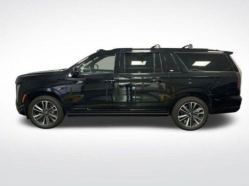 Certified 2025 Cadillac Escalade ESV Sport AWD/4WD image 34