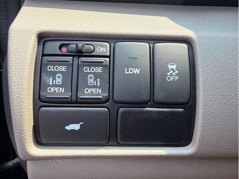 Used 2015 Honda Odyssey EX-L image 22
