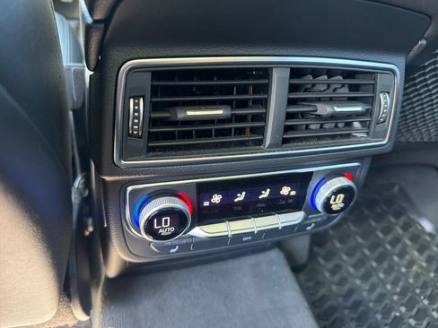 Used 2018 Audi Q7 3.0T Prestige AWD/4WD image 21