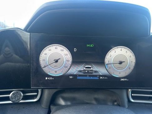 Used 2023 Hyundai Elantra SEL w/ Convenience Package image 5