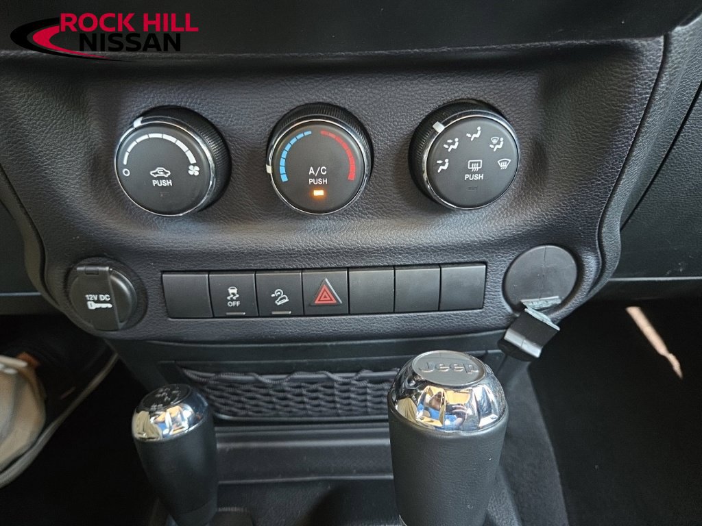 Used 2015 Jeep Wrangler Sport w/ Quick Order Package 24S AWD/4WD image 23