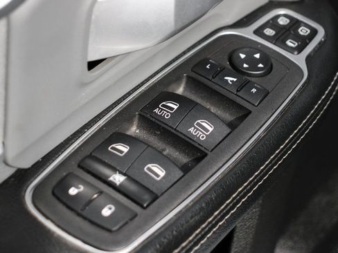 Used 2023 RAM 3500 Big Horn w/ Level 1 Equipment Group AWD/4WD image 17