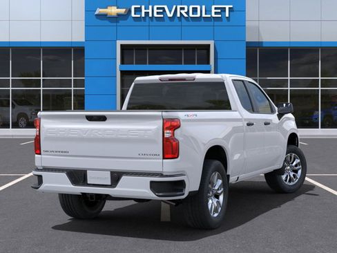New 2025 Chevrolet Silverado 1500 Custom image 4