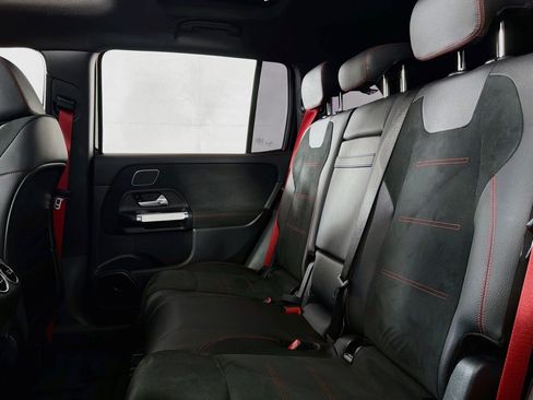 Used 2023 Mercedes-Benz GLB 35 AMG 4MATIC image 7