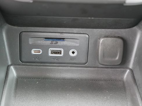 Used 2023 GMC Terrain AT4 image 31