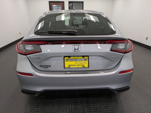 Used 2023 Honda Civic Sport image 5