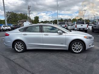 Used 2017 Ford Fusion Energi SE FWD video 2