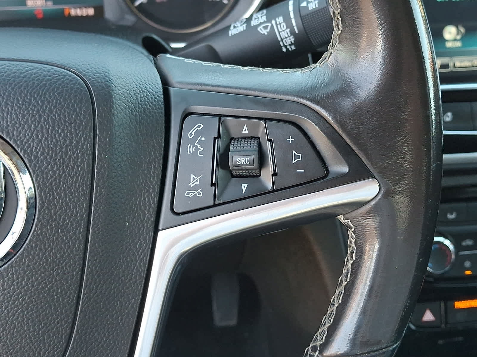 Used 2019 Buick Encore Preferred AWD/4WD image 24
