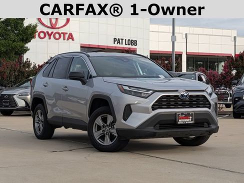 Used 2024 Toyota RAV4 LE AWD/4WD image 2