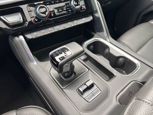 Certified 2022 GMC Sierra 1500 Denali image 37