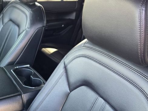 Used 2021 Ford Expedition Limited image 16