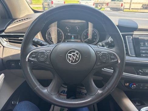 Used 2019 Buick Enclave Essence FWD image 22