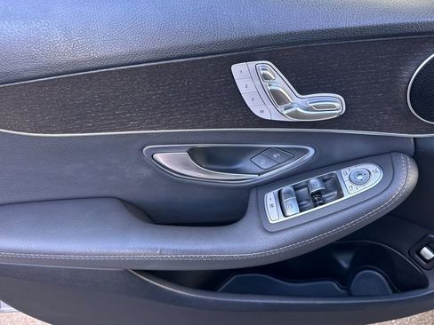 Used 2019 Mercedes-Benz C 300 Sedan image 10