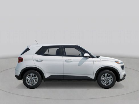 New 2026 Hyundai Venue SE FWD image 7