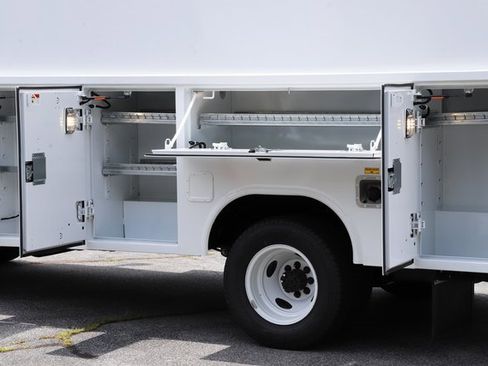 New 2026 Ford E-350 and Econoline 350 Super Duty w/ Power Equipment Group image 10