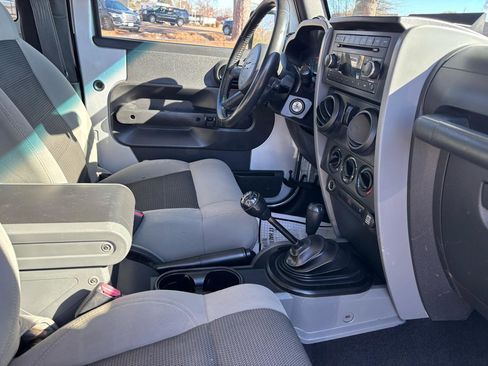 Used 2007 Jeep Wrangler X AWD/4WD image 11