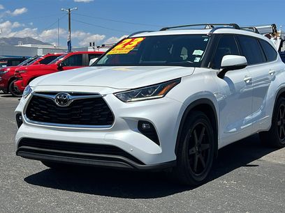 Used 2023 Toyota Highlander Limited