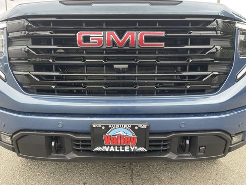 New 2026 GMC Sierra 1500 Elevation w/ Elevation Premium Package AWD/4WD image 32