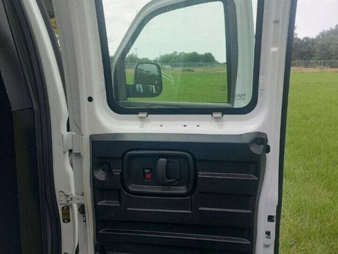 Used 2021 GMC Savana 2500 w/ Driver Convenience Package image 21