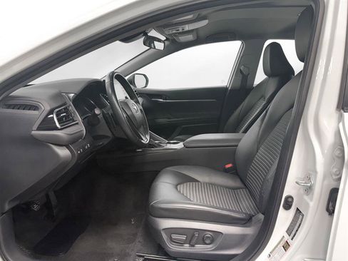 Certified 2023 Toyota Camry SE image 4