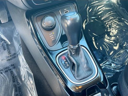 Used 2021 Jeep Compass Latitude AWD/4WD image 16