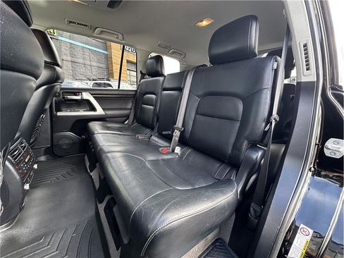 Used 2015 Toyota Land Cruiser AWD/4WD image 15