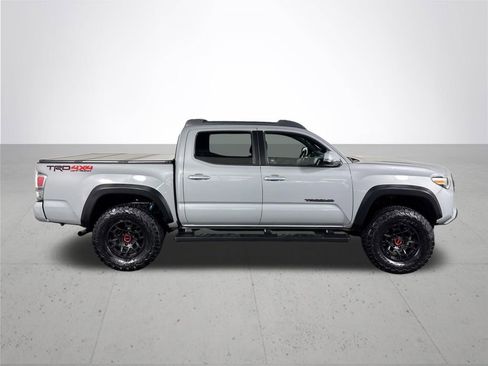 Used 2021 Toyota Tacoma TRD Off-Road w/ Technology Package image 5