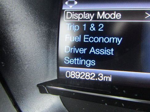 Certified 2018 Ford Explorer XLT w/ Equipment Group 202A image 21