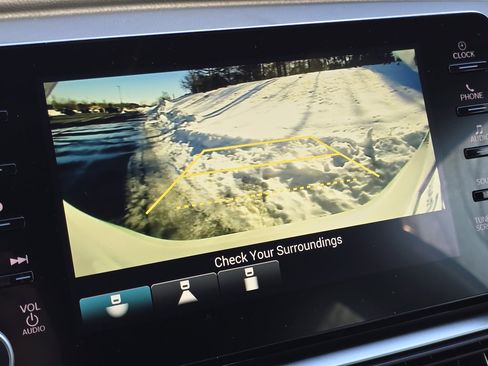 Used 2022 Honda Accord Sport image 12