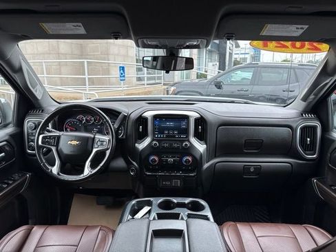 Used 2021 Chevrolet Silverado 1500 LT AWD/4WD image 24