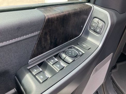 New 2025 Ford F250 Lariat w/ Lariat Ultimate Package image 24