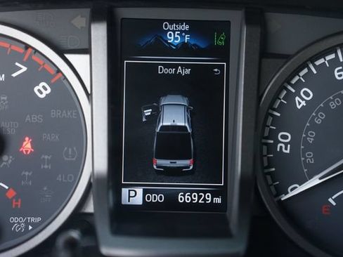 Used 2023 Toyota Tacoma TRD Sport w/ Technology Package RWD image 25