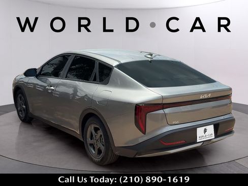 Used 2025 Kia K4 FWD image 10