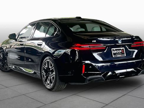 Certified 2026 BMW i5 eDrive40 w/ M Sport Package AWD/4WD image 10