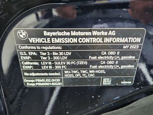 Used 2023 BMW 530e xDrive w/ Premium Package image 65