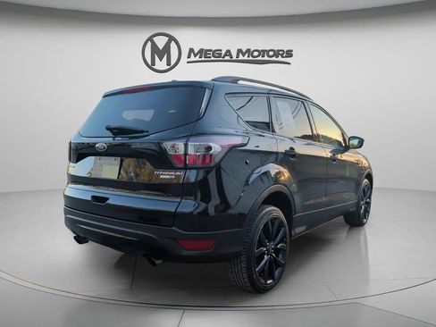 Used 2017 Ford Escape Titanium image 7
