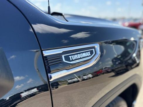 New 2026 GMC Sierra 1500 SLE image 14