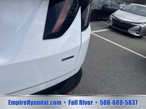 Certified 2023 Hyundai Tucson Limited AWD/4WD image 6