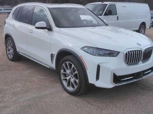 Used 2026 BMW X5 sDrive40i image 2