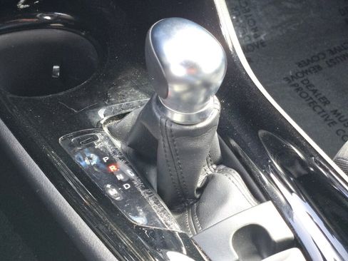 Used 2021 Toyota C-HR Nightshade image 27