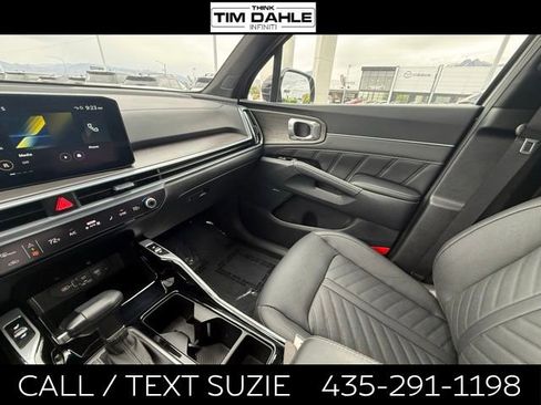 Used 2025 Kia Sorento SX Prestige AWD/4WD image 12