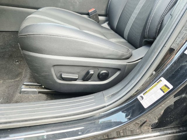 Certified 2025 MAZDA CX-50 AWD 2.5 S w/ Premium Package image 32