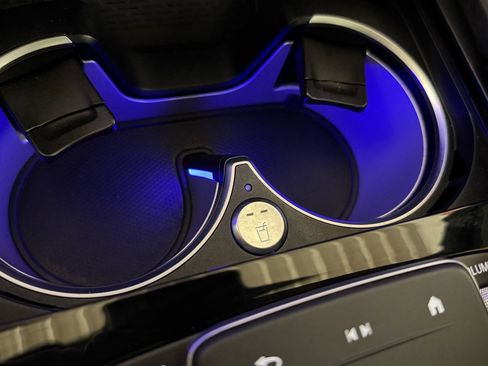 Used 2024 Mercedes-Benz GLS 63 AMG 4MATIC image 32