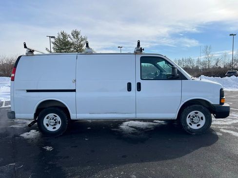 Used 2013 Chevrolet Express 2500 image 4