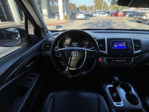 Used 2019 Honda Ridgeline RTL image 11