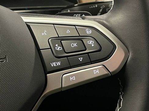 New 2025 Volkswagen Atlas SE image 27