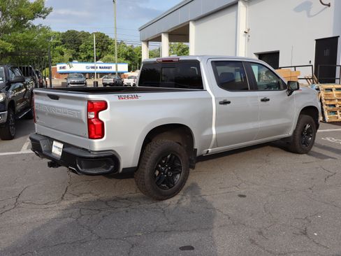 Used 2021 Chevrolet Silverado 1500 LT Trail Boss w/ Convenience Package II AWD/4WD image 10