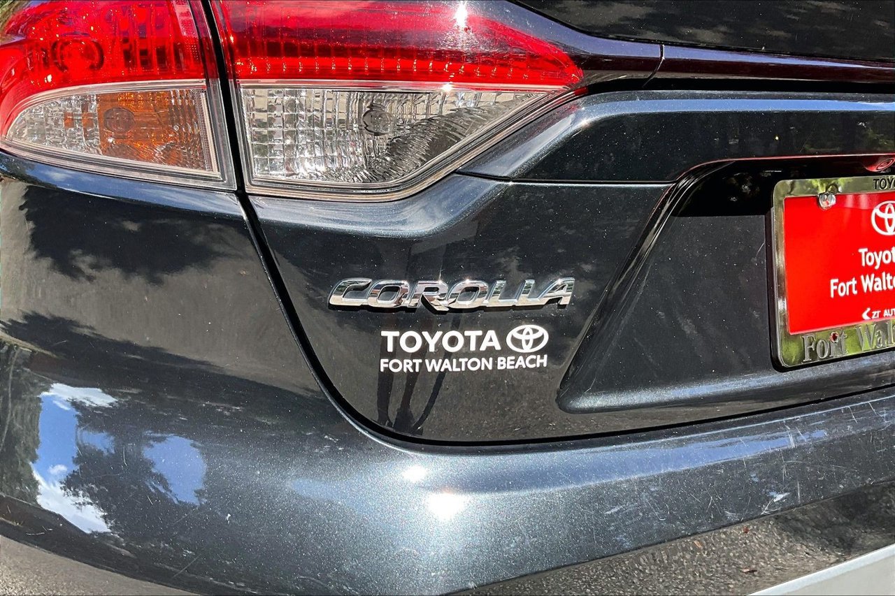 Used 2020 Toyota Corolla LE FWD image 27