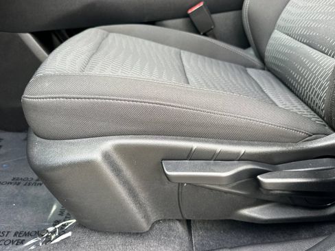 Certified 2026 Chevrolet Equinox LT FWD image 13